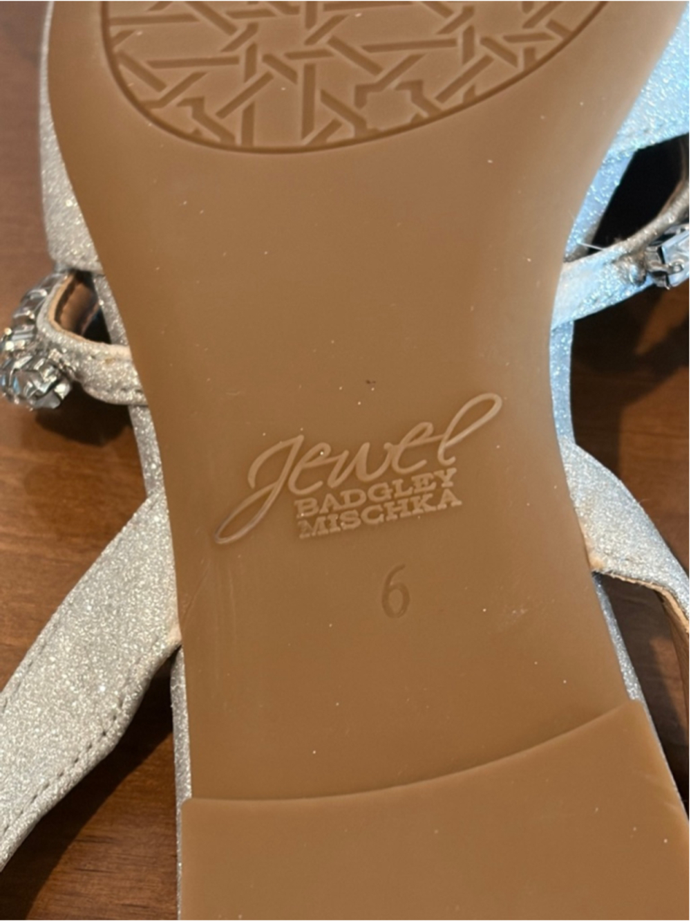 Jewel Badgley Mischka Silver Glitter Pointed Toe Flats Size 6 - Picture 8 of 8